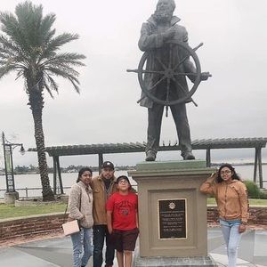 Meet your Posher, Sandy